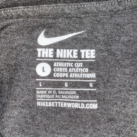 Nike “Just Do It” Shirt - Picture 3 of 3